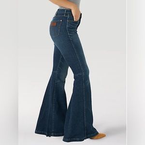 Wrangler Retro High Rise Flare womens jeans (bell bottoms) 31 x 32